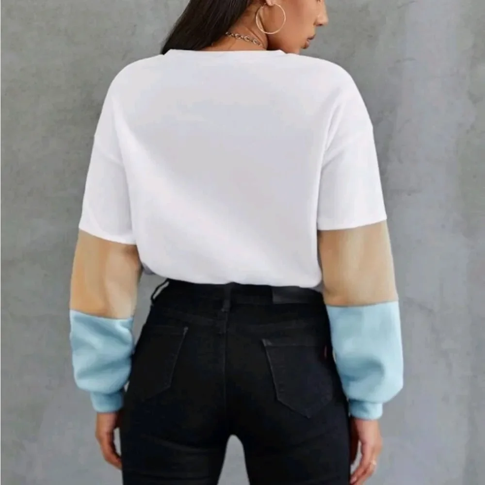 New Colorblock Drop Shoulder Crop Pullover - Picture 2 of 3